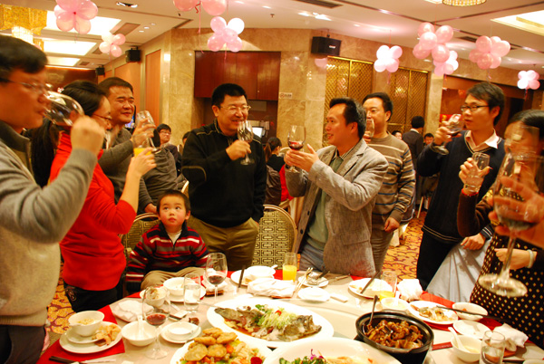 蕾奥成功举办2012新春联欢晚会
